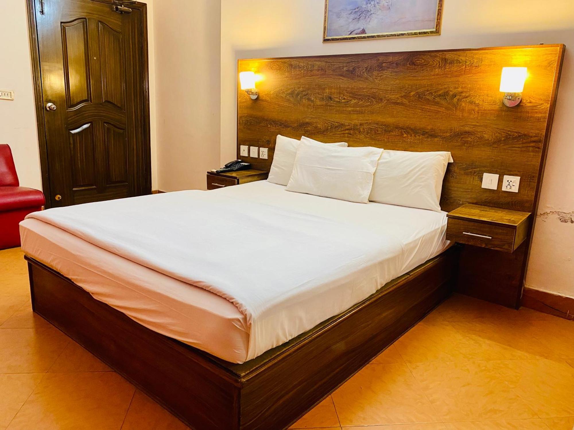 Fiesta Inn Hotel & Resorts Multán Kültér fotó