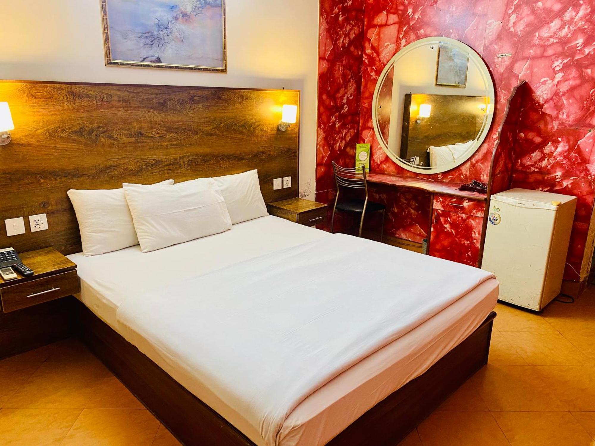 Fiesta Inn Hotel & Resorts Multán Kültér fotó