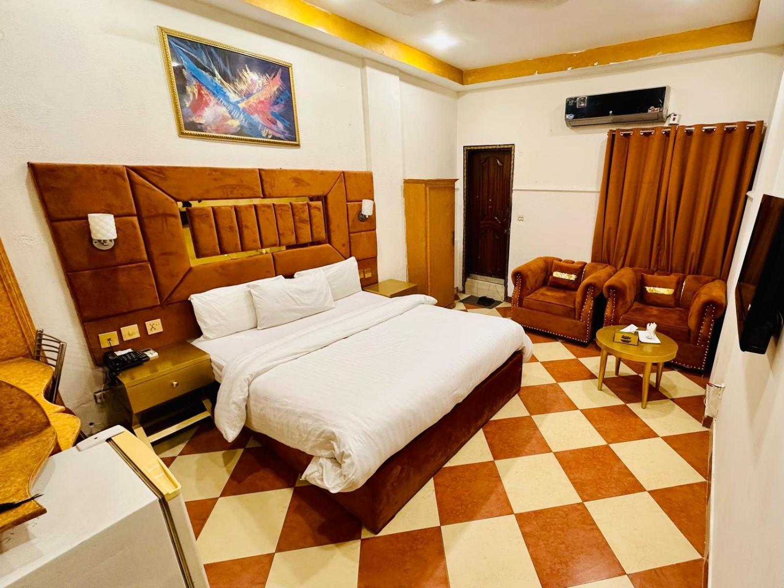 Fiesta Inn Hotel & Resorts Multán Kültér fotó