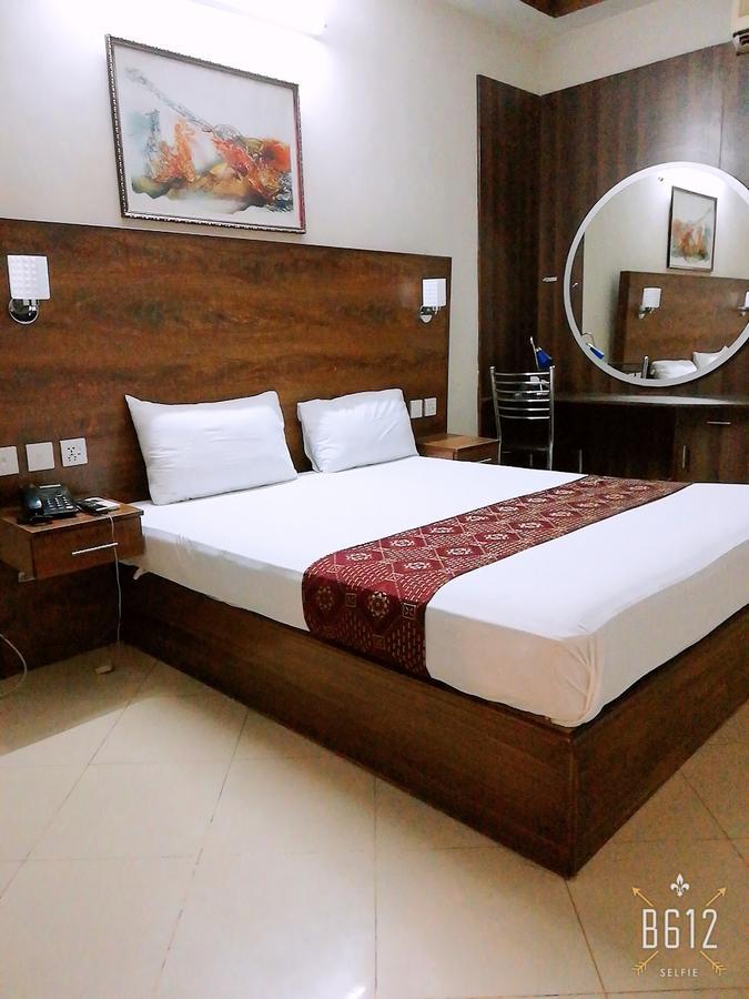 Fiesta Inn Hotel & Resorts Multán Kültér fotó
